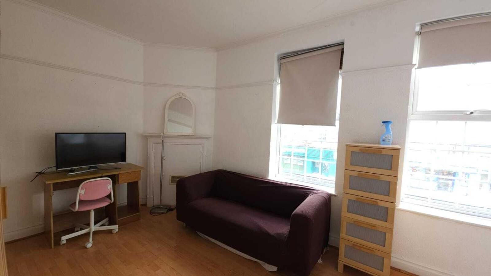 London Edgware Station Apartment Номер фото