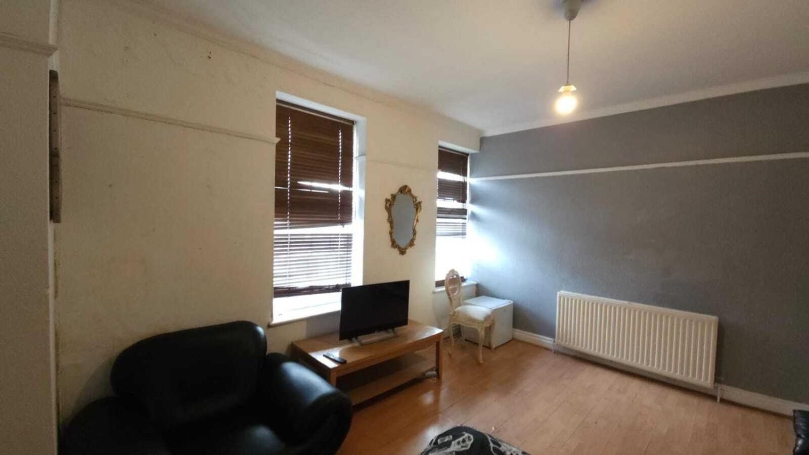 London Edgware Station Apartment Номер фото